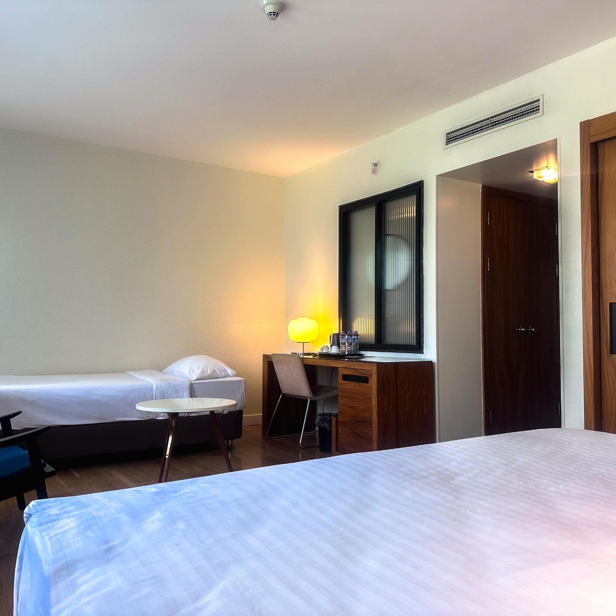 Hotel Miapera And Istambul